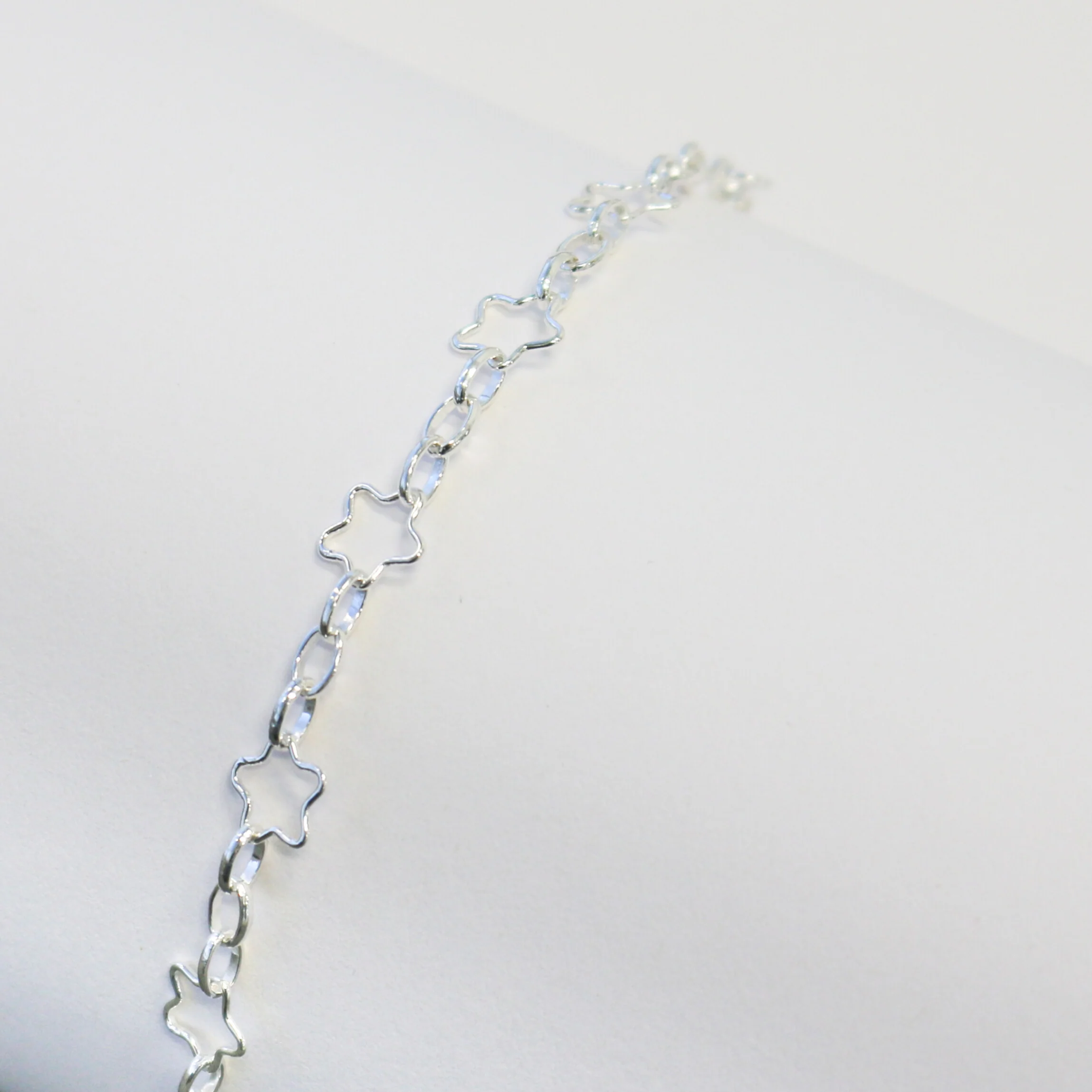 Stella Permanent Jewelry Chain, Star Design, Alternating Oval Links, Available in Gold Filled and Sterling Silver